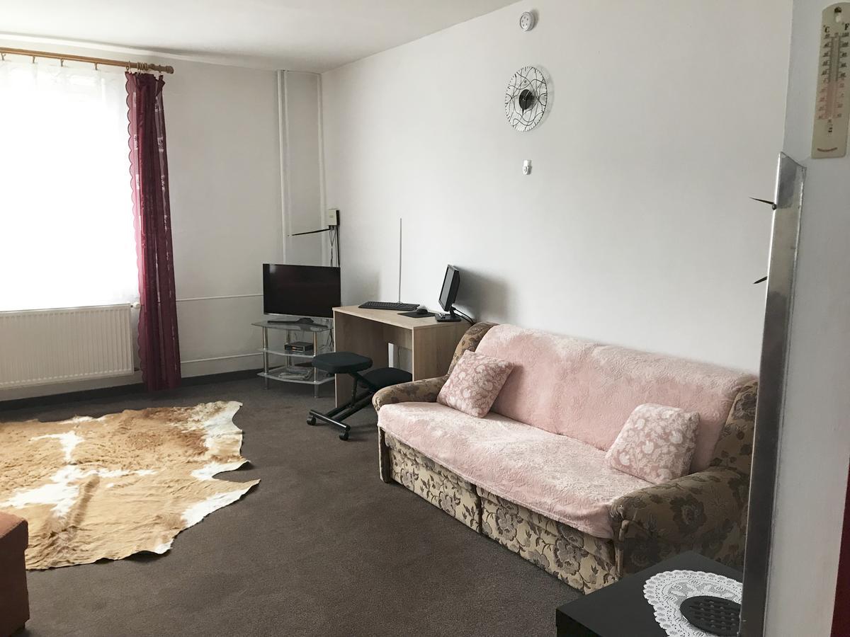 Sunnystreet Guesthouse Stara Lesna Exterior photo
